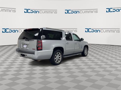 Used 2013 GMC Yukon XL Denali image 8