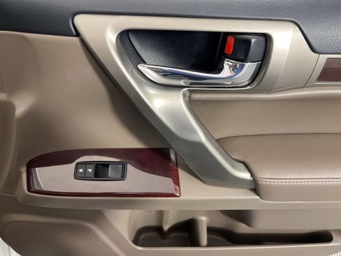 Used 2017 Lexus GX 460 Luxury image 22