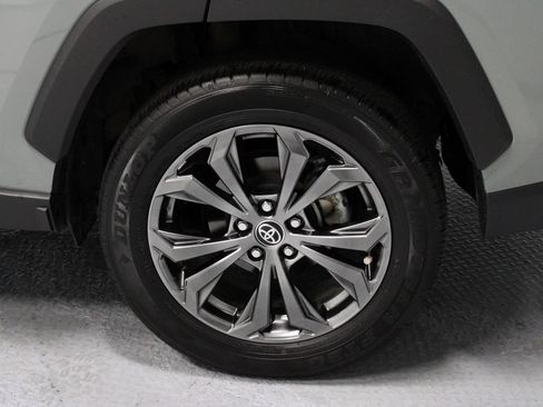 Used 2023 Toyota RAV4 XLE Premium AWD/4WD image 18