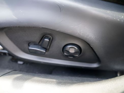 Used 2021 Jeep Compass Limited w/ Elite Interior Group image 18