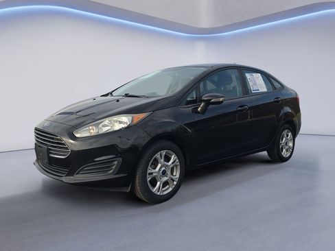 Used 2016 Ford Fiesta SE image 1