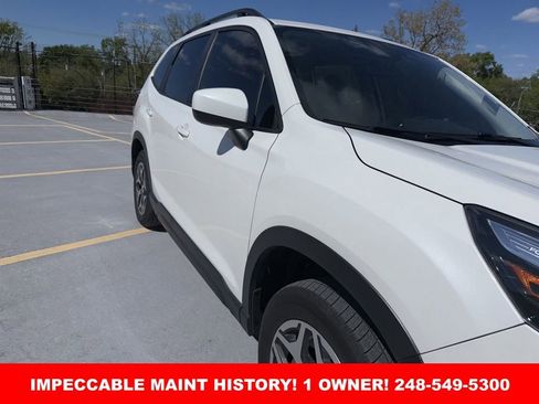 Used 2023 Subaru Forester Premium AWD/4WD image 5