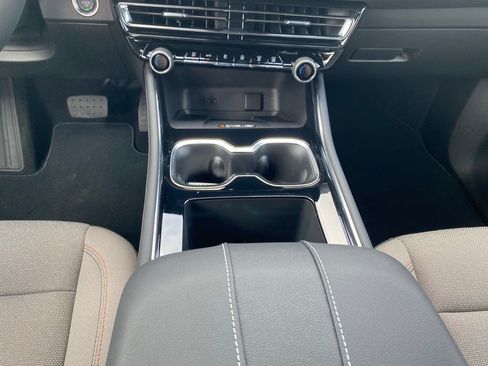 New 2026 Chevrolet Traverse LT w/ Sun and Wheel Package image 15