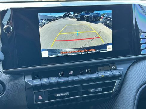 Used 2026 Toyota Camry SE w/ Multimedia Upgrade Package FWD image 33