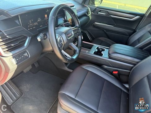 Used 2024 GMC Acadia Elevation AWD/4WD image 18