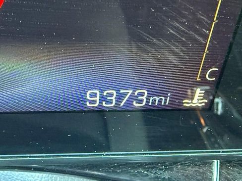 Used 2025 Chevrolet Trax RS w/ Driver Confidence Package image 29