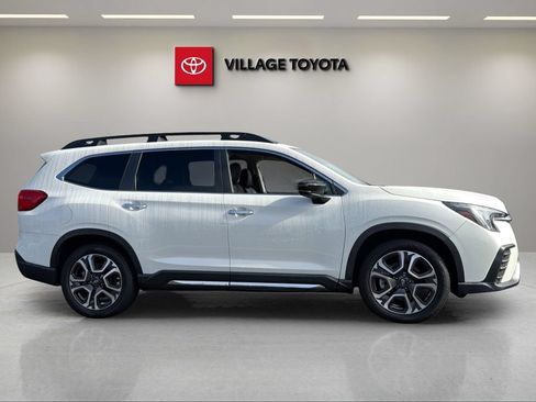 Used 2024 Subaru Ascent Touring AWD/4WD image 6