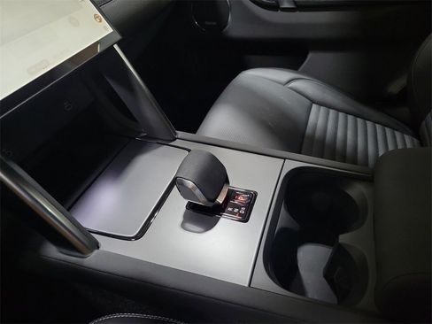 New 2024 Land Rover Discovery Sport Dynamic SE image 20