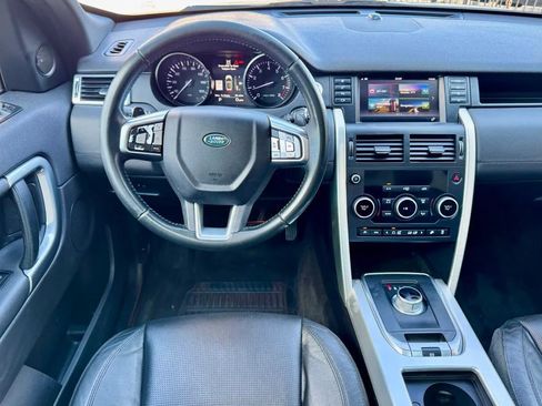 Used 2016 Land Rover Discovery Sport HSE image 23