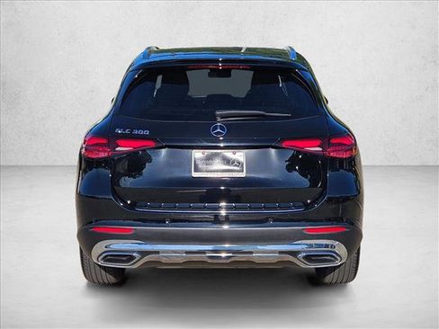 Certified 2026 Mercedes-Benz GLC 300 image 6