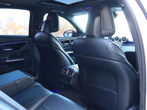 Used 2023 Mercedes-Benz C 300 Sedan image 19