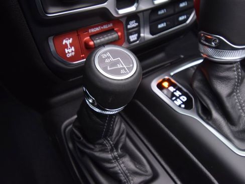 New 2026 Jeep Wrangler Rubicon w/ Xtreme 35 Tire Package image 32