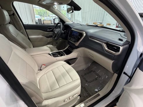 Used 2023 GMC Acadia Denali AWD/4WD image 18