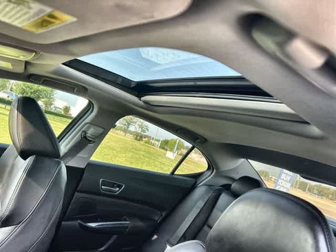 Used 2018 Acura TLX w/ Technology Package FWD image 32