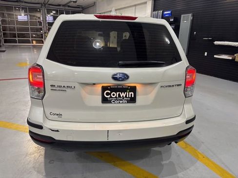 Used 2018 Subaru Forester 2.5i image 7
