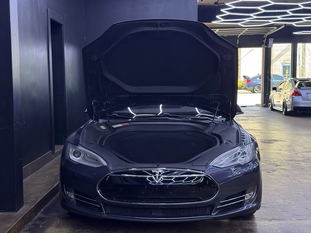 Used 2016 Tesla Model S 70D AWD/4WD image 25