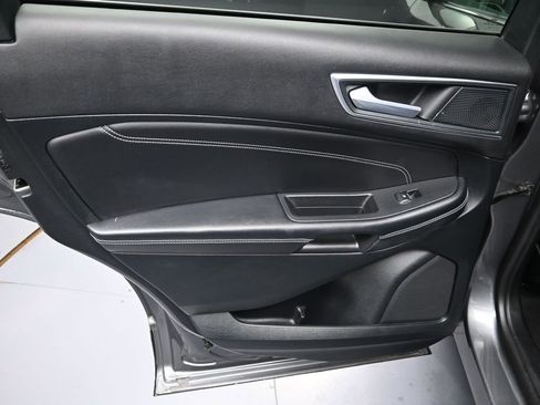 Used 2024 Ford Edge Titanium AWD/4WD image 27
