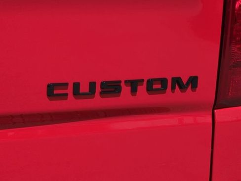 Used 2025 Chevrolet Silverado 1500 Custom Trail Boss w/ Dark Appearance Package AWD/4WD image 13