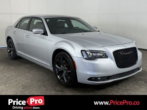 Used 2023 Chrysler 300 S RWD image 1