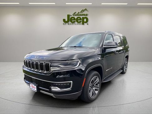 Used 2022 Jeep Wagoneer Series III AWD/4WD image 1