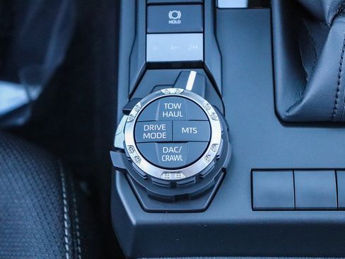 Certified 2025 Toyota 4Runner TRD Off-Road image 18