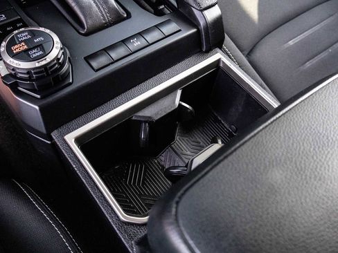 Certified 2024 Toyota Tacoma TRD Off-Road image 31