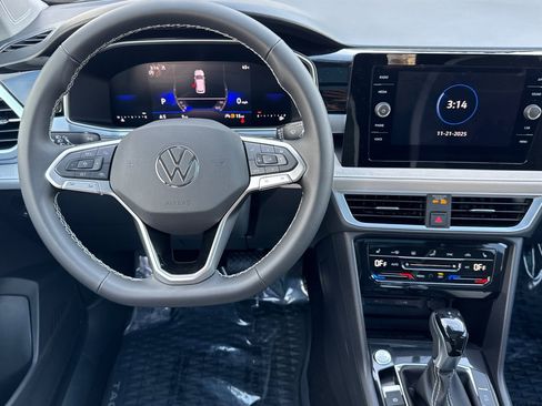 New 2025 Volkswagen Taos SE image 13