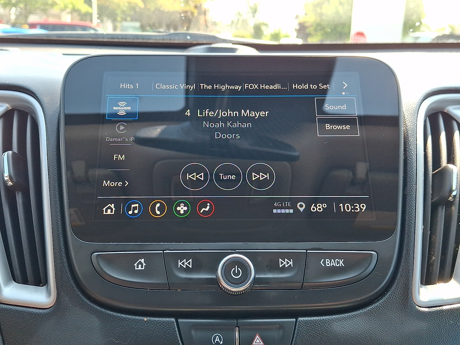 Used 2025 Chevrolet Malibu LT FWD image 16