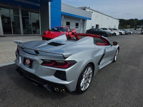 Used 2026 Chevrolet Corvette Stingray Premium Conv w/ Z51 Performance Package RWD image 7