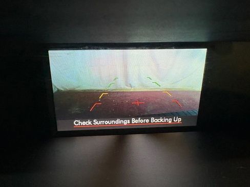 Used 2015 Subaru Forester 2.5i Premium w/ All-Weather Package image 11