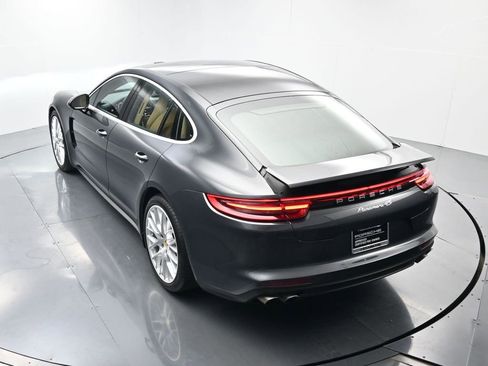 Used 2018 Porsche Panamera 4S image 35