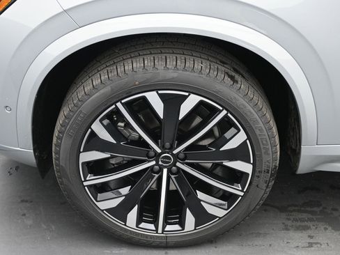 New 2026 Volvo XC90 B6 Ultra w/ Protection Package AWD/4WD image 4