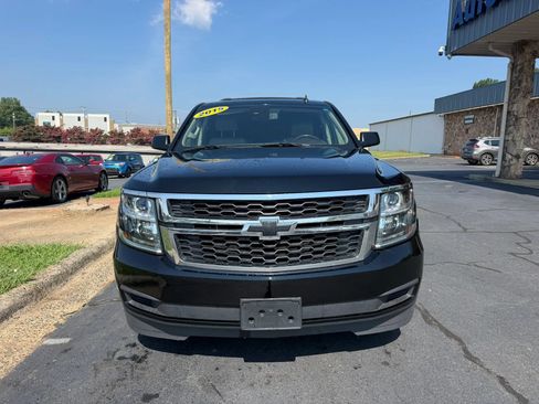 Used 2015 Chevrolet Tahoe LT RWD image 2