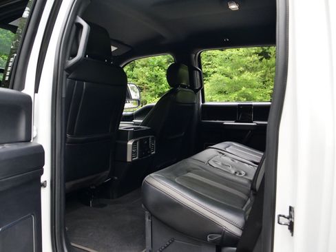 Used 2020 Ford F250 Platinum w/ FX4 Off-Road Package AWD/4WD image 27