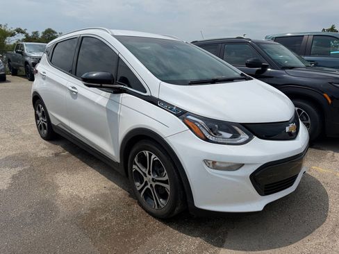 Used 2019 Chevrolet Bolt Premier w/ Infotainment Package FWD image 1