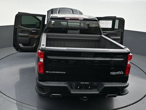 Used 2021 Chevrolet Silverado 1500 High Country image 35