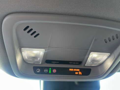 Used 2024 Chevrolet Malibu LT image 38