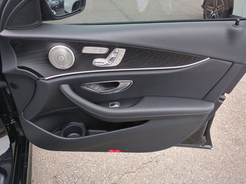 Used 2023 Mercedes-Benz E 350 Sedan image 35