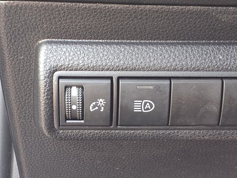 Used 2025 Toyota Corolla LE FWD image 8