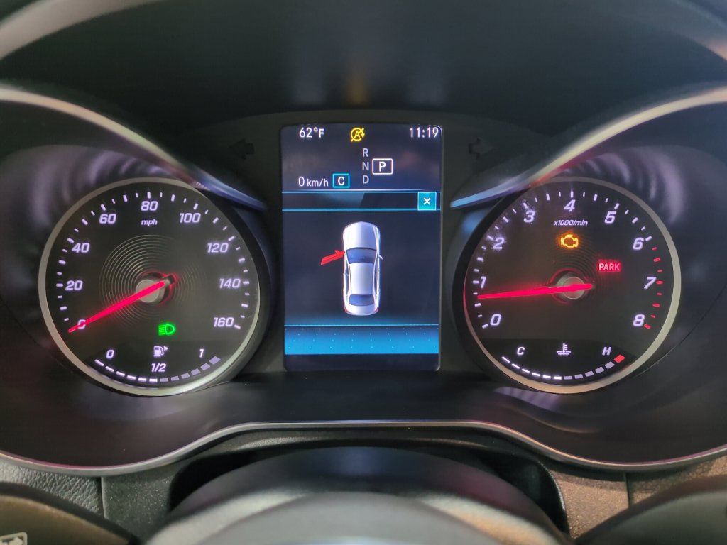 Used 2020 Mercedes-Benz GLC 300 4MATIC image 8