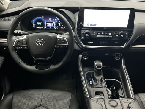 Certified 2026 Toyota Grand Highlander AWD image 30