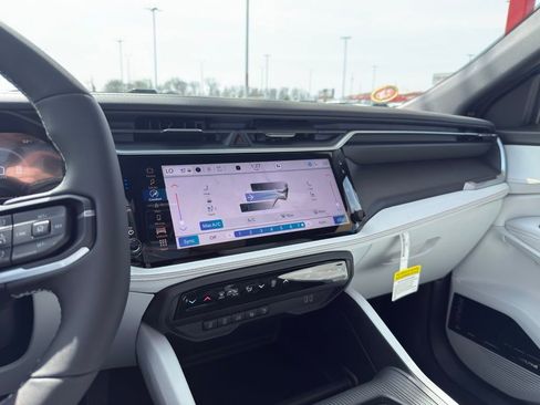 New 2026 Jeep Cherokee Overland image 21