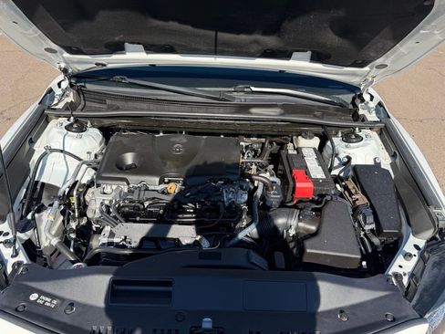 Used 2024 Toyota Camry SE image 38