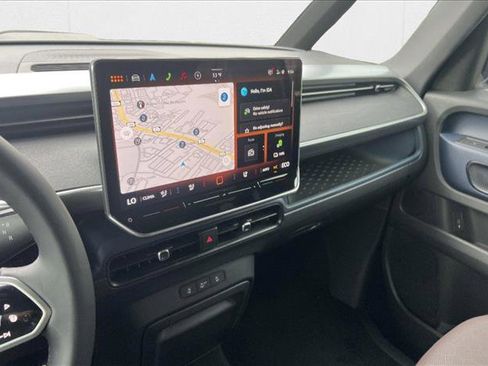 New 2025 Volkswagen ID. Buzz Pro S image 12