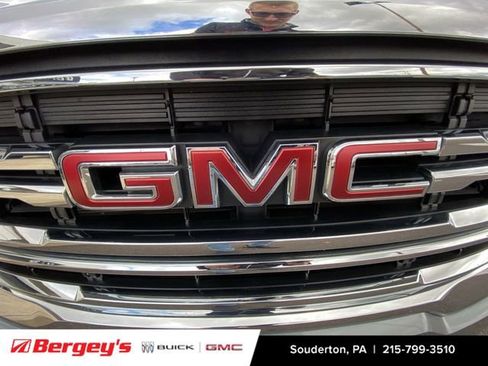 Certified 2023 GMC Acadia SLE w/ Driver Convenience Package image 34