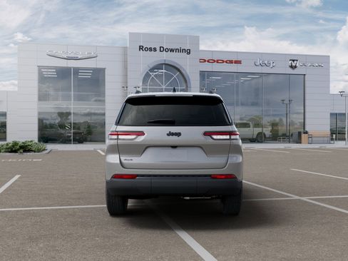 New 2025 Jeep Grand Cherokee L Altitude image 7
