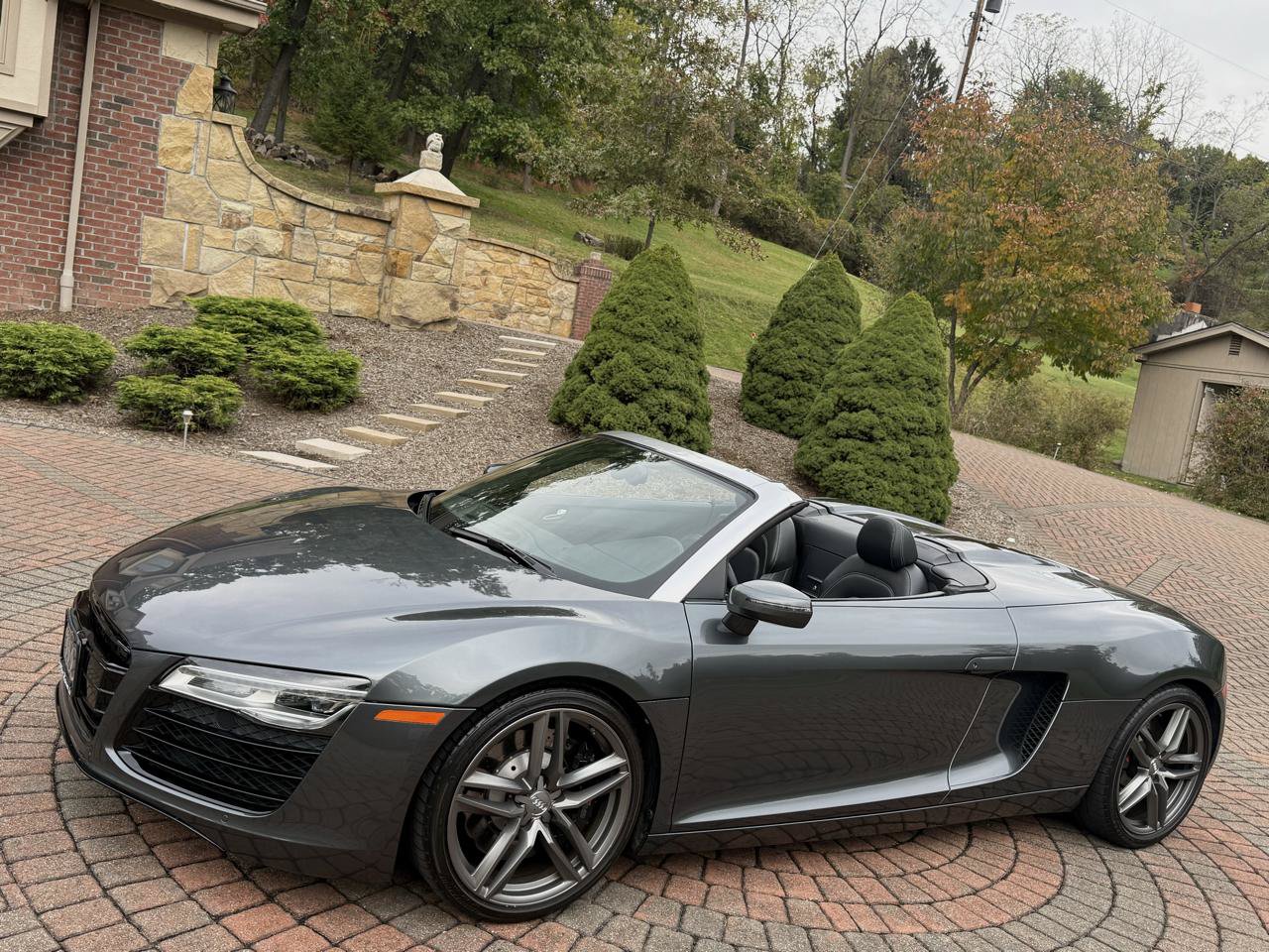 Used 2015 Audi R8 V8 w/ Full Leather Package AWD/4WD image 14