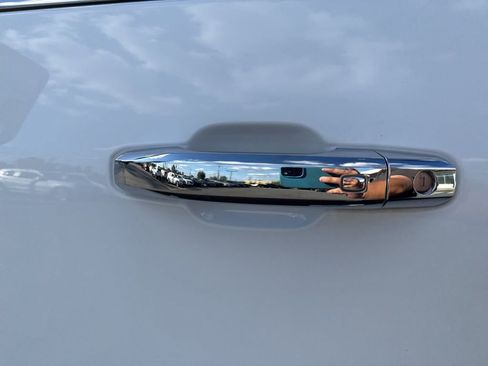 Used 2020 Chevrolet Silverado 2500 High Country w/ Z71 Off-Road Package image 14