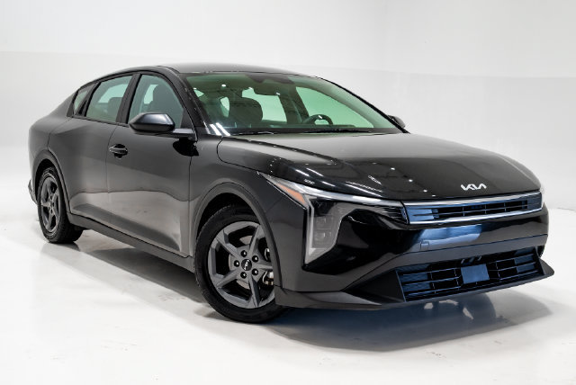 Used 2025 Kia K4 FWD image 6