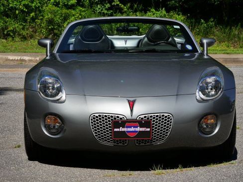 Used 2007 Pontiac Solstice Convertible w/ Premium Package RWD image 5
